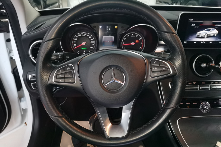 奔驰C级 2017款 改款 C 180 L 时尚型运动版局部细节13