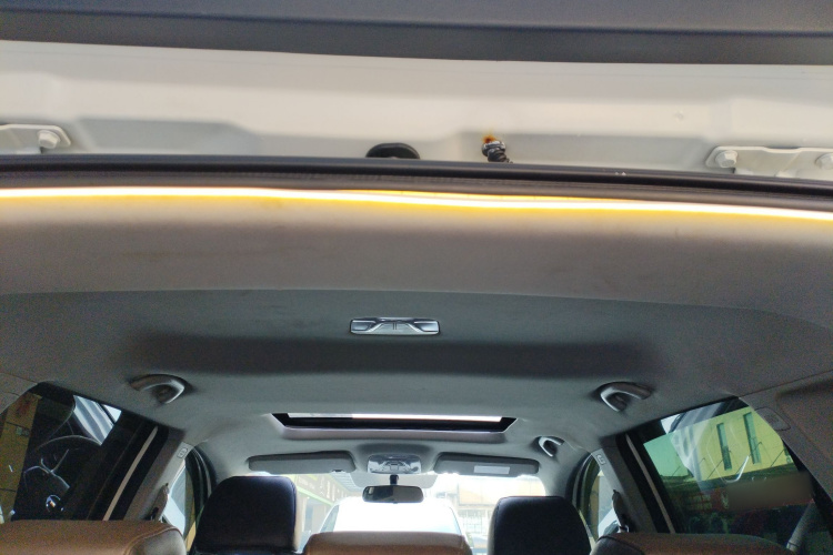 广汽传祺 传祺GS4 2016款 235T 手动豪华版中控内饰22