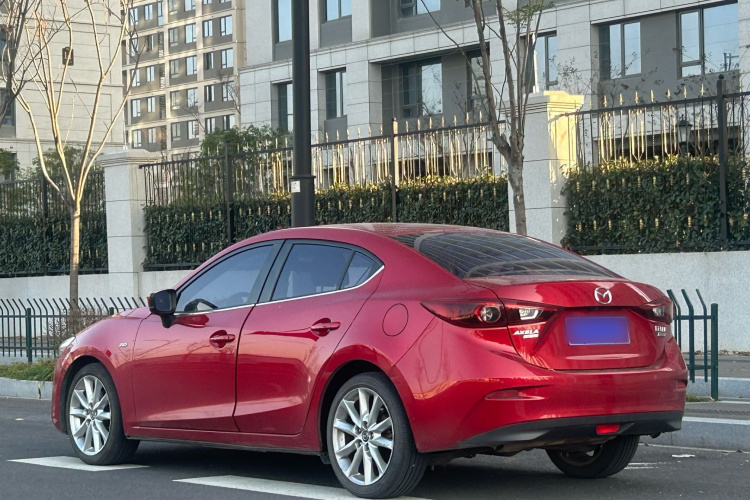马自达3 昂克赛拉 2017款 三厢 2.0L 自动尊贵型 国V车身外观6004