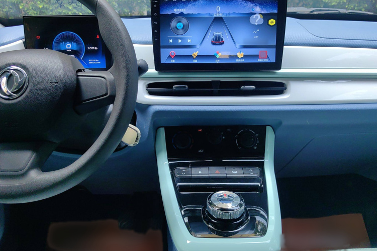 东风纳米 纳米BOX 2022款 轻风版 201KM 闪电型中控内饰7009