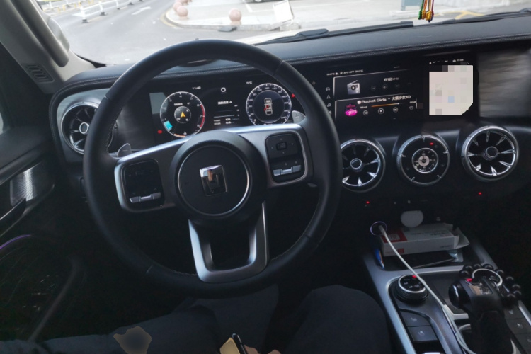 坦克300 2023款 城市版 2.0T 很有型中控内饰13
