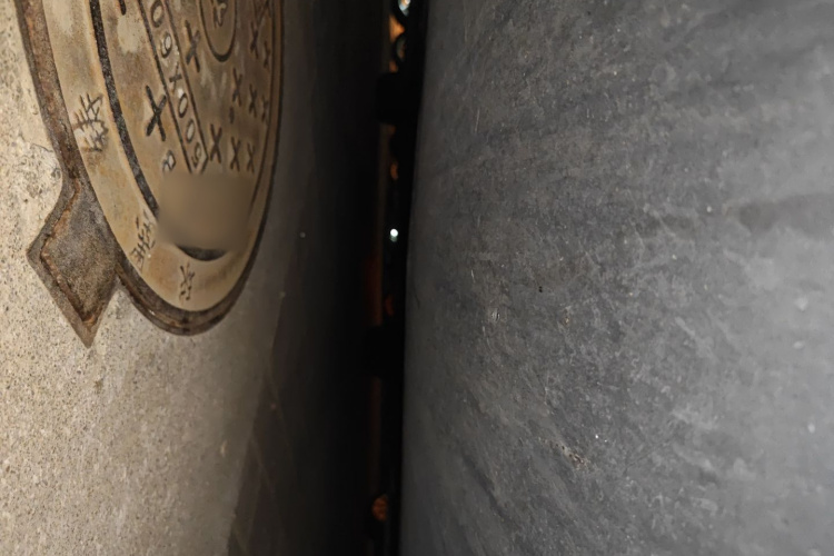 特斯拉 Model Y 2024款 后轮驱动版局部细节9008