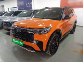 福特 探险者 2024款 2.3T EcoBoost 昆仑巅峰版 7座