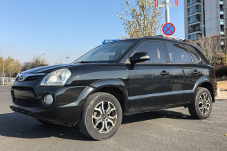 现代 途胜 2013款 2.0L 手动两驱时尚型