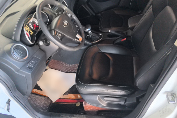 奔腾X40 2019款 1.6L 自动互联智酷型 国VI中控内饰20