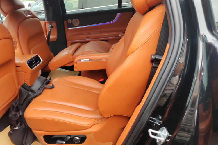 鸿蒙智行 问界M9 2024款 纯电 Ultra版 100kWh 5座版中控内饰21