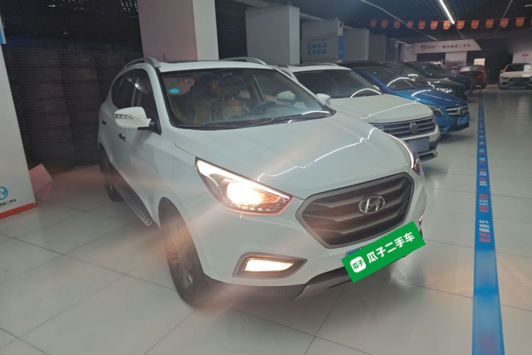 北京现代ix35 2013款 2.0L 自动两驱智能型GLS 国IV车身外观3