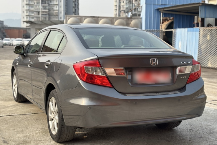 本田 思域 2012款 1.8L 手动舒适版车身外观6001