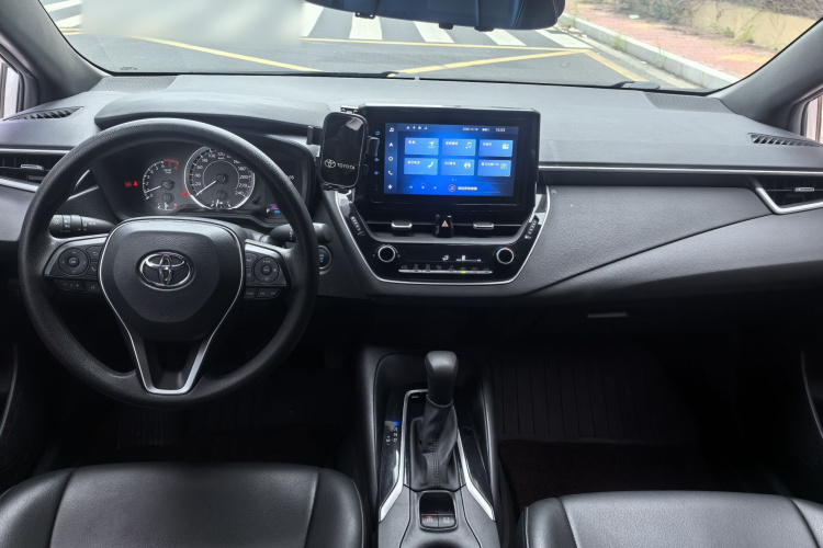 丰田 雷凌 2021款 185T CVT豪华版中控内饰7001
