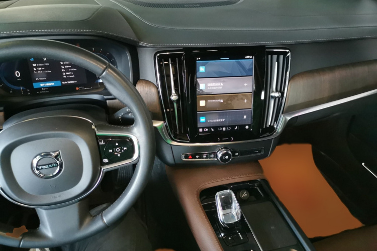 沃尔沃S90 2022款 B5 智远豪华版中控内饰7002