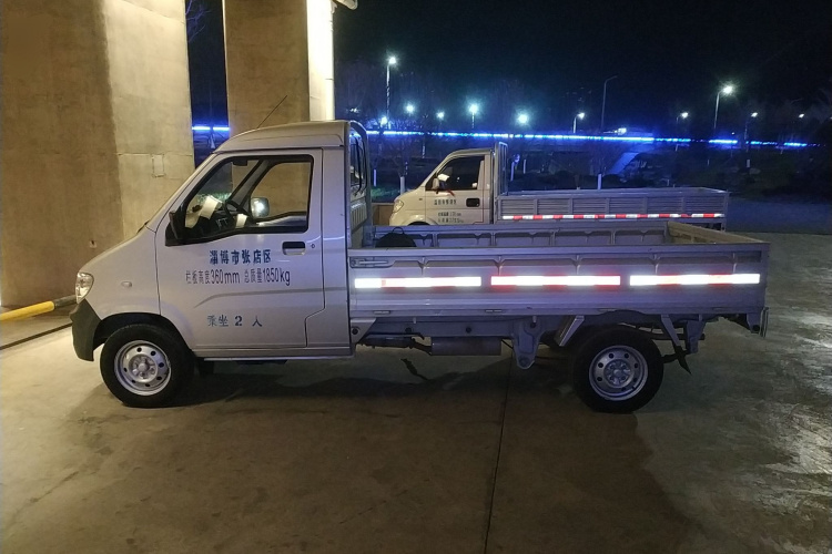 五菱汽车 五菱之光小卡 2023款 1.5L 单排LAR中控内饰21