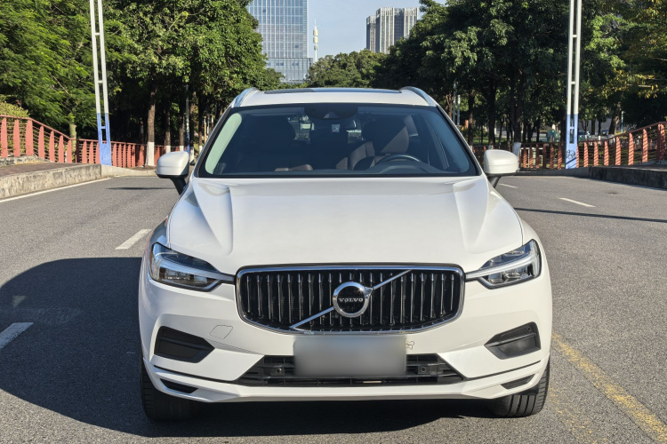 沃尔沃XC60 2019款 T5 四驱智逸版 国VI车身外观6003