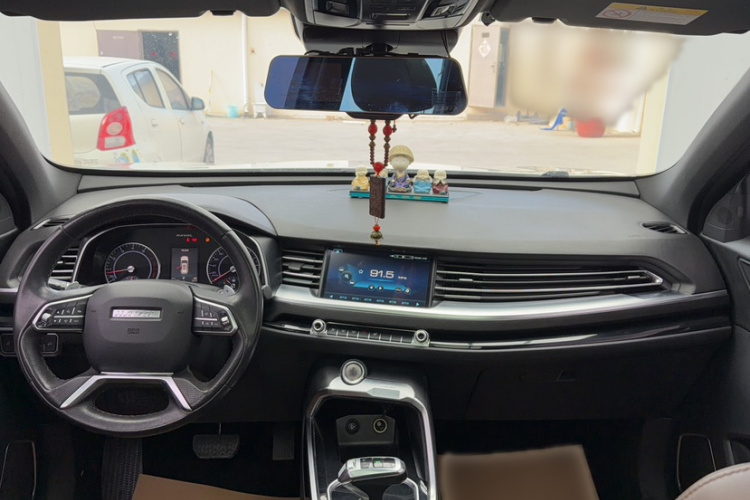 哈弗H6 2017款 蓝标 2.0T 自动两驱智尚型中控内饰7006