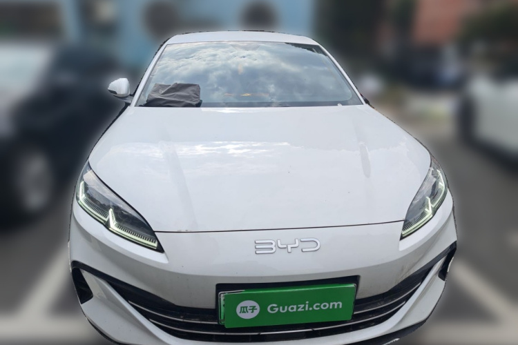 比亚迪 海豹06新能源 2024款 DM-i 80KM尊贵型车身外观2