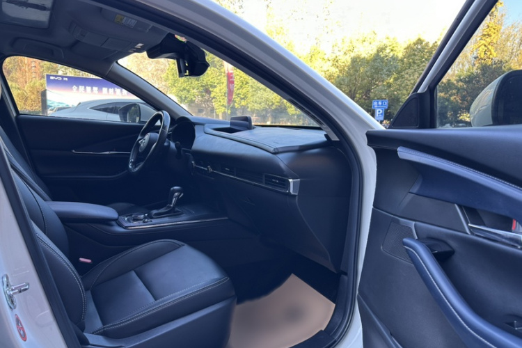 马自达CX-30 2020款 2.0L 自动雅悦型中控内饰7003