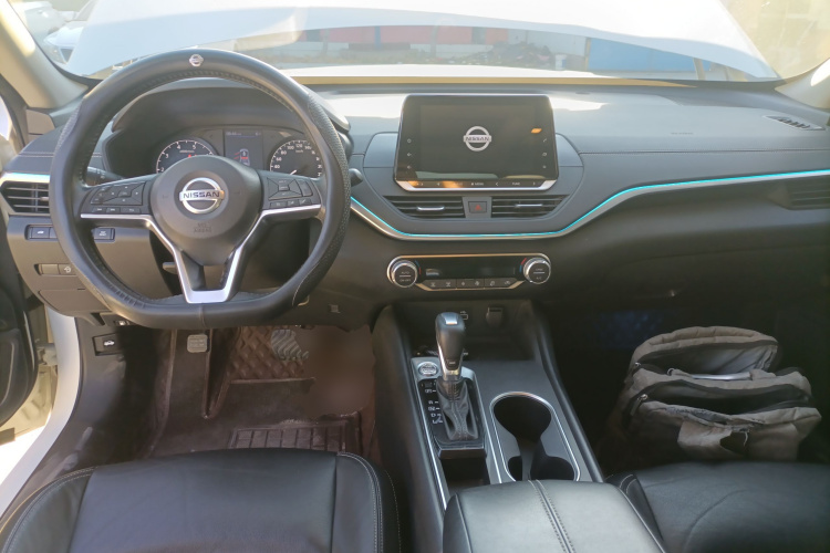 日产 天籁 2020款 2.0L XL 舒适版中控内饰7002