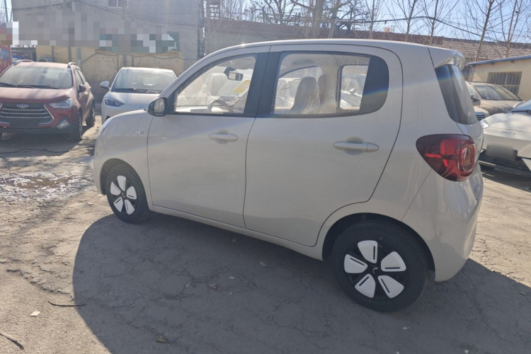 五菱汽车 宏光MINIEV 2025款 四门版 进阶款车身外观4