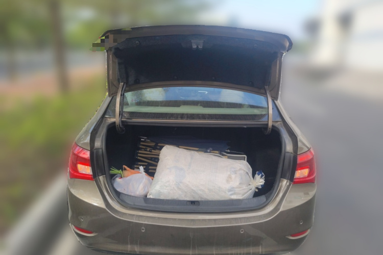 别克 英朗 2016款 15N 自动精英型中控内饰23