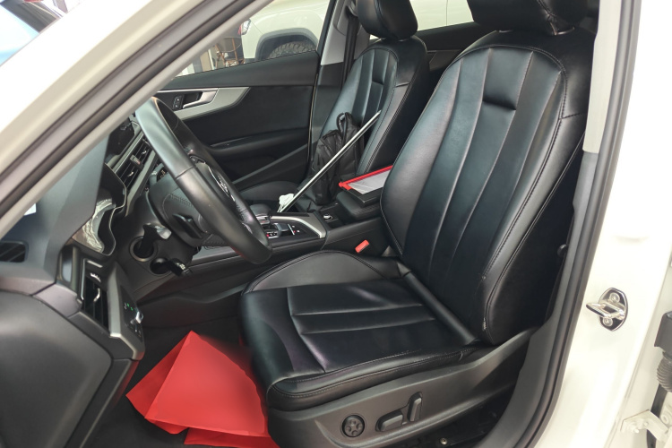 奥迪A4L 2019款 40 TFSI 进取型 国VI局部细节19