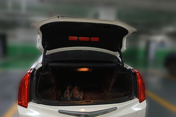 凯迪拉克ATS-L 2017款 28T 时尚型中控内饰23