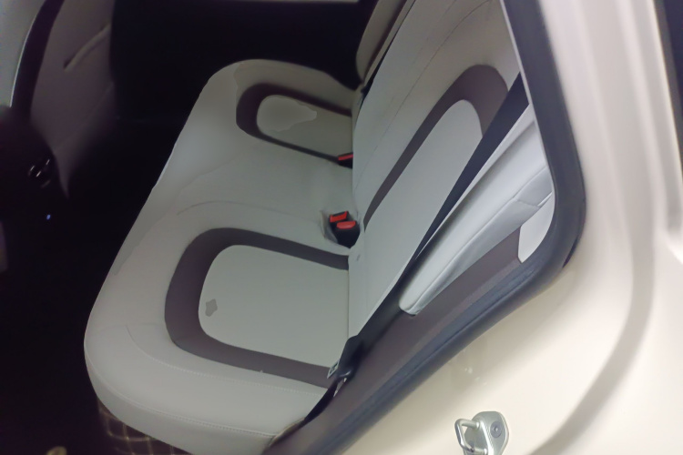 江淮钇为 钇为3 2023款 405km Air中控内饰7004