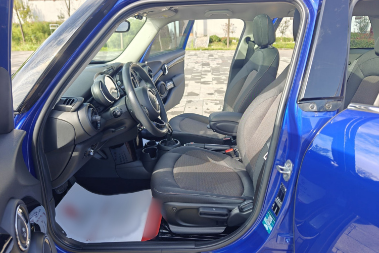 MINI 2019款 1.5T ONE PLUS 五门版中控内饰7001