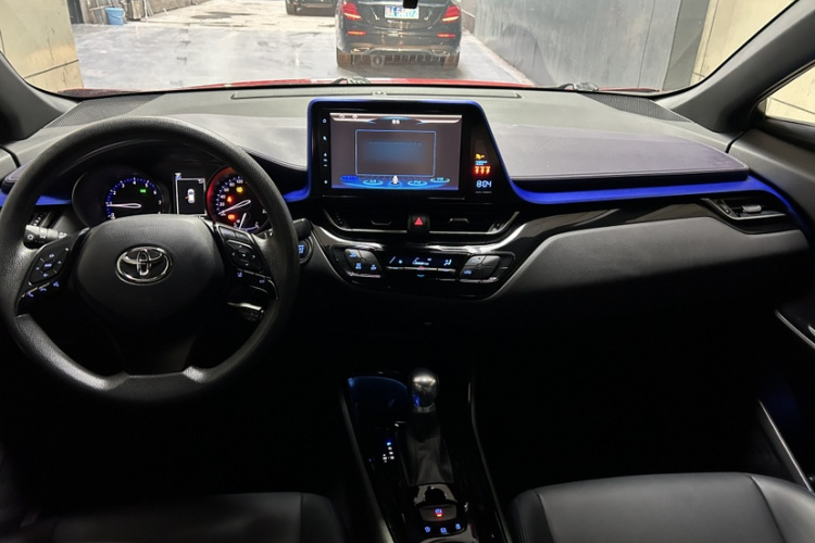 丰田C-HR 2020款 2.0L 领先版局部细节16