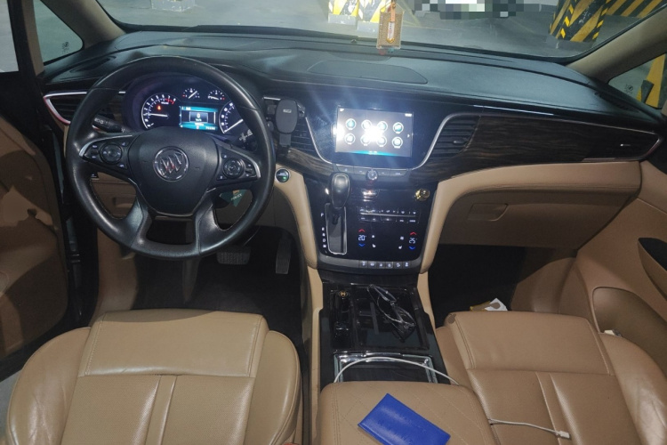 别克GL8 2017款 ES 28T 豪华型 国V中控内饰12