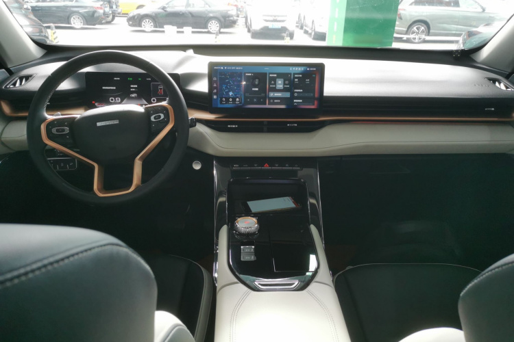 哈弗H6 2021款 第三代 1.5T 自动两驱Supreme中控内饰7002