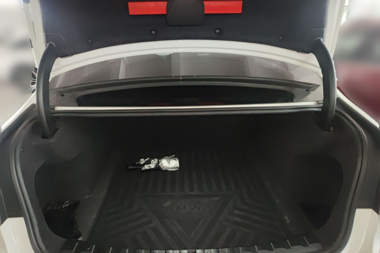 宝马3系 2021款 325Li M运动曜夜套装中控内饰23