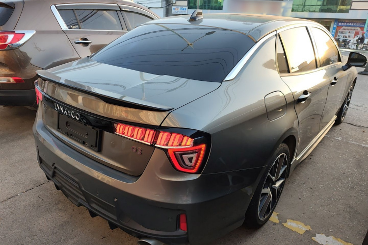 领克03 2022款 2.0TD DCT劲Pro车身外观7