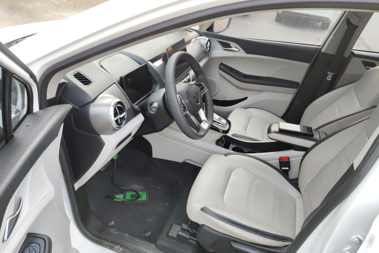 比亚迪 元Pro 2021款 一生一世版中控内饰20