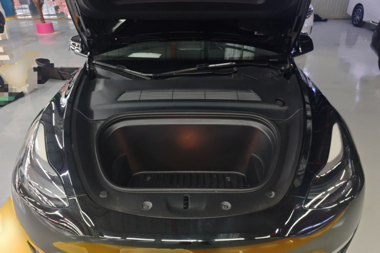 特斯拉 Model Y 2021款 标准续航后驱版机舱底盘24