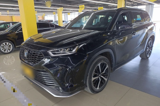 丰田 皇冠陆放 2023款 2.5L HEV四驱豪华版