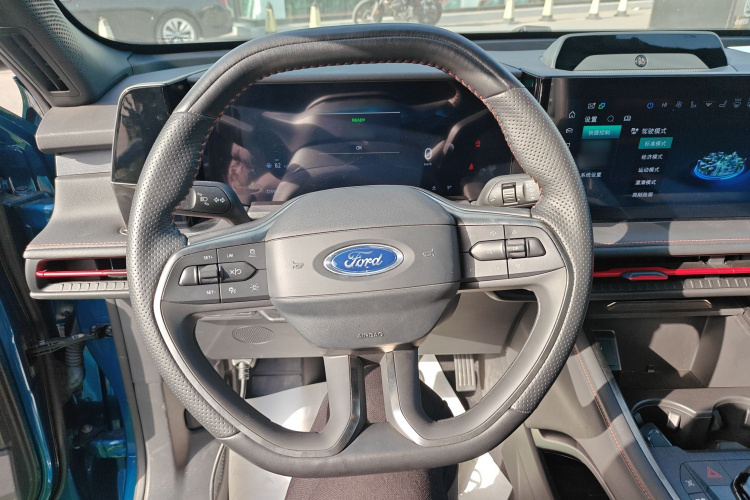 福特 2023款 锐界L 2.0T EcoBoost E混动四驱七座 STLine中控内饰13