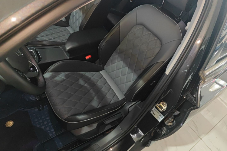 大众 速腾 2024款 300TSI DSG超越版中控内饰19