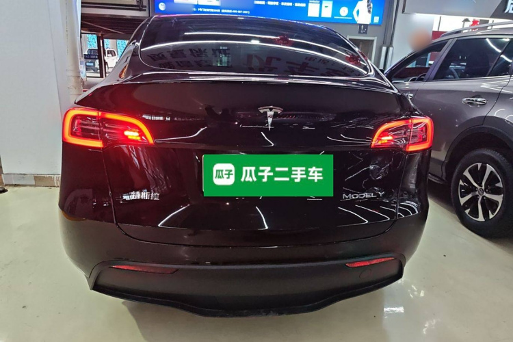特斯拉 Model Y 2022款 改款 后轮驱动版车身外观6004