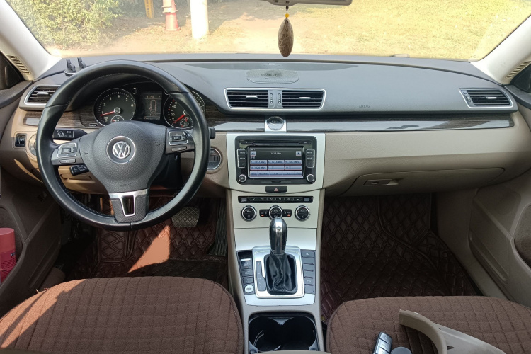 大众 迈腾 2012款 1.8TSI 豪华型中控内饰7002