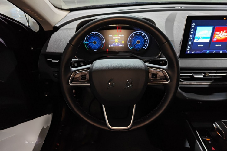 红旗E-QM5 2023款 改款 基础出行版中控内饰13