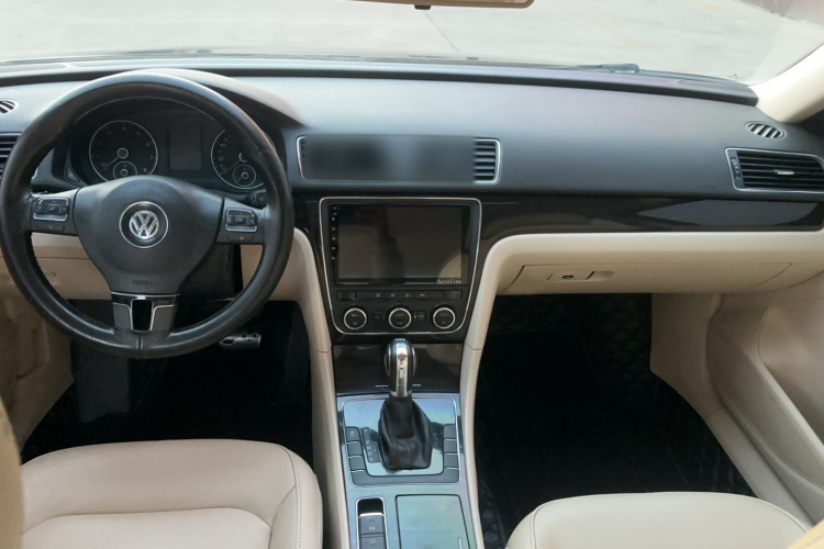 大众 帕萨特 2011款 1.8TSI 自动尊荣版中控内饰7003