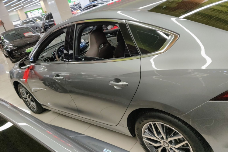 比亚迪 秦PLUS 2024款 荣耀版 EV 510KM领先型车身外观6003