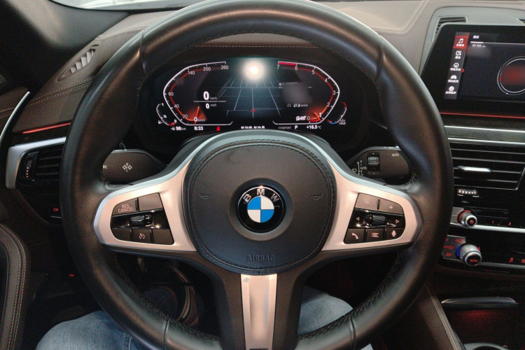 宝马5系 2020款 525Li M运动套装中控内饰13