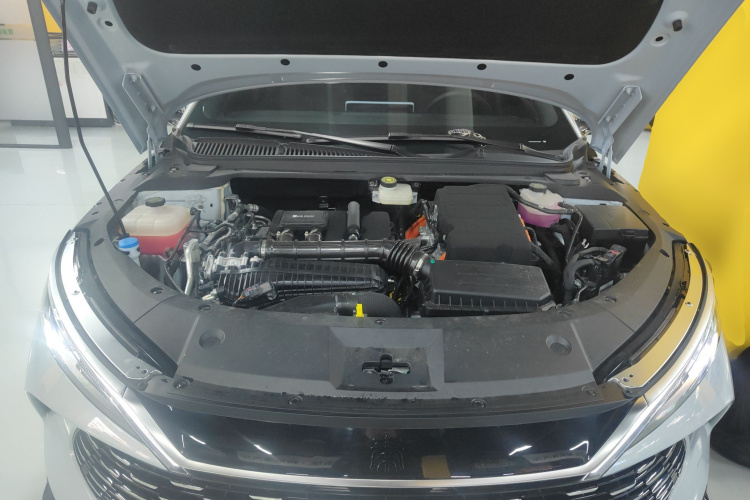 比亚迪 秦L 2025款 DM-i 智驾版 120KM领先型局部细节24