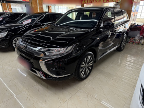 三菱 欧蓝德 2021款 2.0L 两驱畅行版 5座