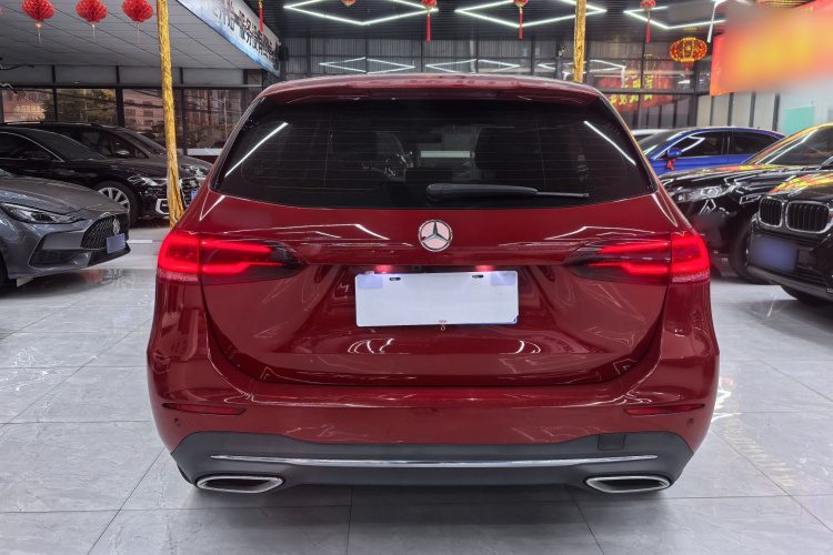 奔驰B级 2020款 B 200 动感型车身外观6006