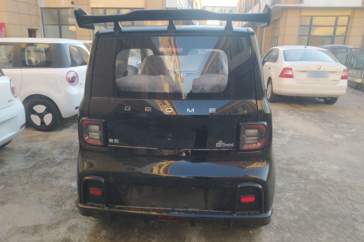 吉利银河 2025款 210km 熊猫卡丁车身外观6004