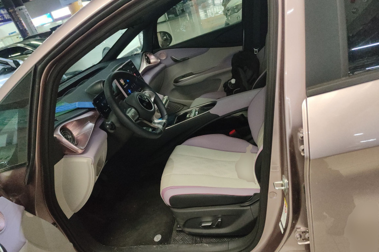 比亚迪 海豚 2025款 420km 时尚版中控内饰19