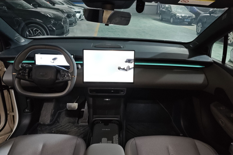 领克Z20 2025款 530km 后驱Pro中控内饰12