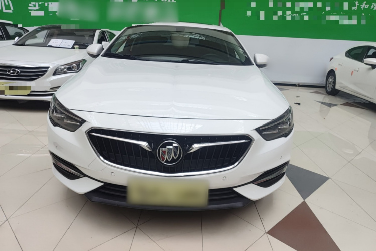 别克 君威 2017款 28T 尊享型车身外观2