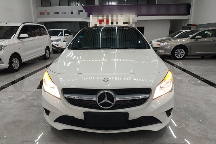 奔驰CLA 2016款 CLA 200 动感型车身外观2